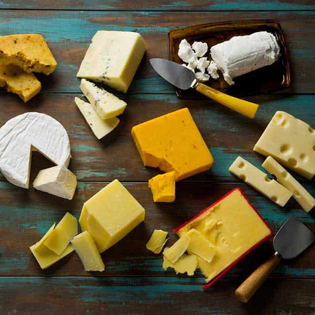 Different types of chesse