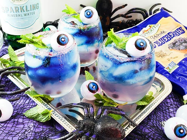 Blueberry Mojito in Halloween cup